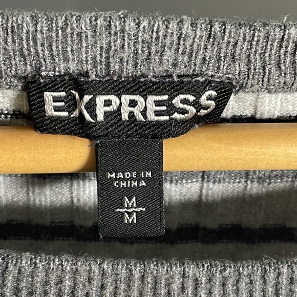 NWOT Express Knit Sweater Medium Striped Metallic Gray - Picture 3 of 10